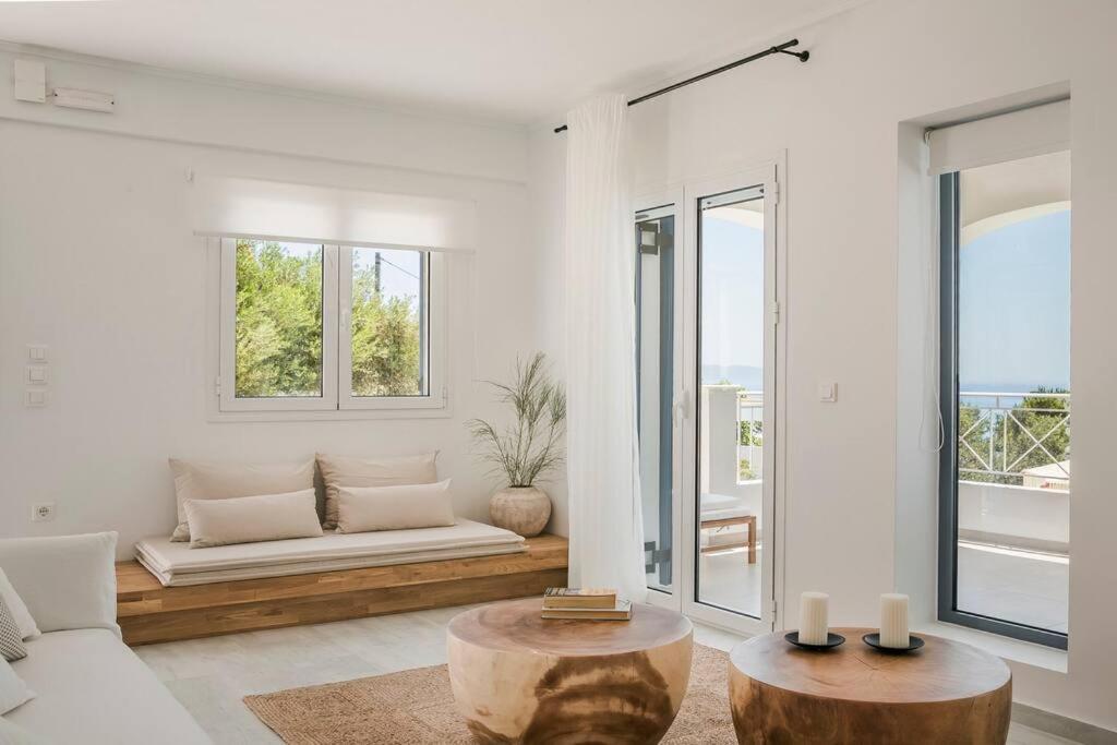 Lourdas White Villa 劳德哈塔 外观 照片