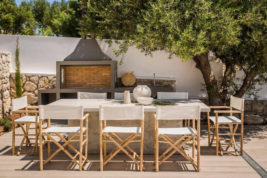 Lourdas White Villa 劳德哈塔 外观 照片