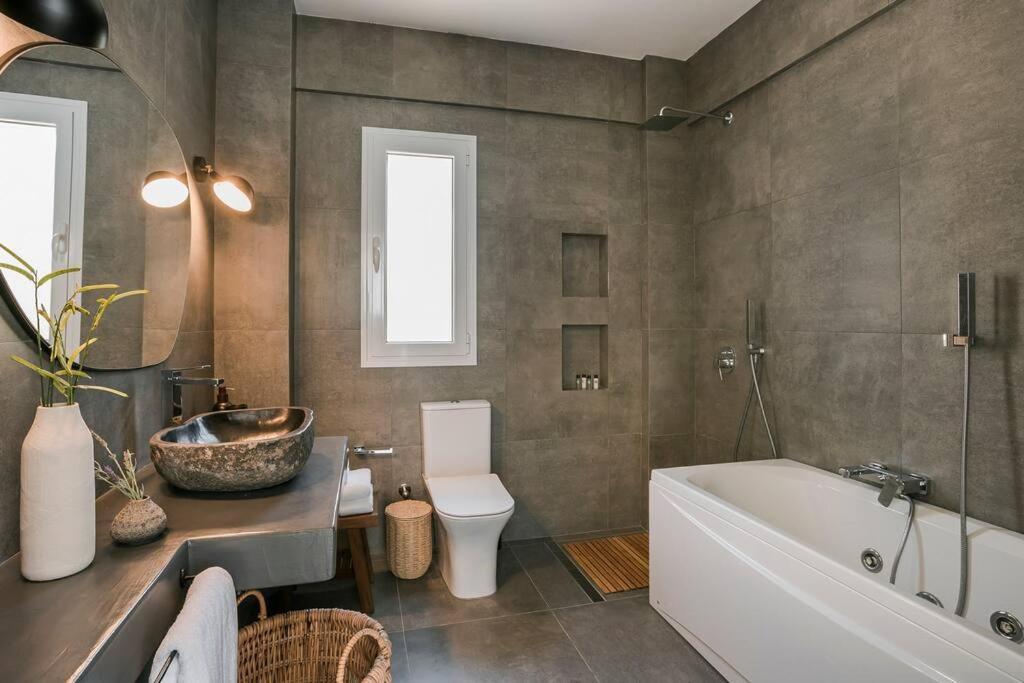 Lourdas White Villa 劳德哈塔 外观 照片